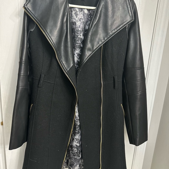 Guess coat with leather arms - Picture 2 of 2